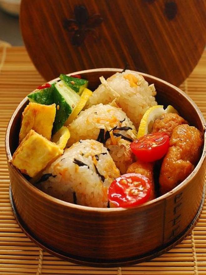 日本上班族最爱的便当，西方人竟然这么吃！