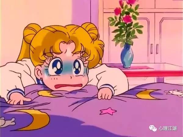 晚上睡觉怕声音咋回事,小孩晚上睡觉怕鬼怕死怎么办