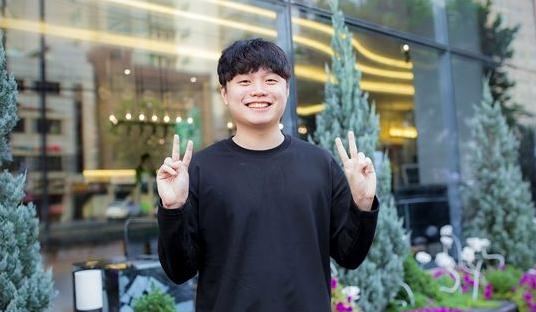 bdd赛后采访为faker鸣不平,faker给网费教你打中单的梗