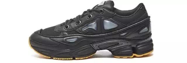 最新球鞋便宜又实用,新发布的球鞋去哪里抢购