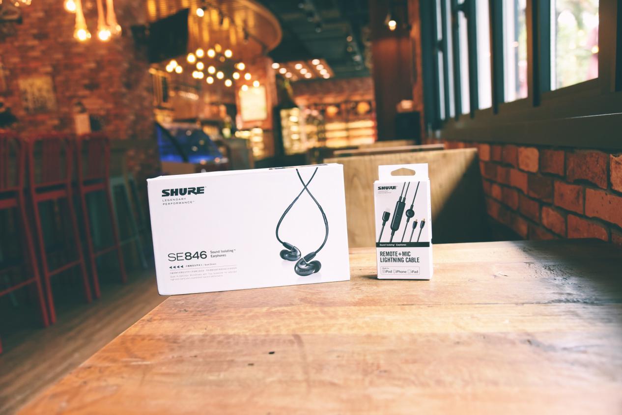 四单元动铁耳塞中的神峰——舒尔SE846入耳体验