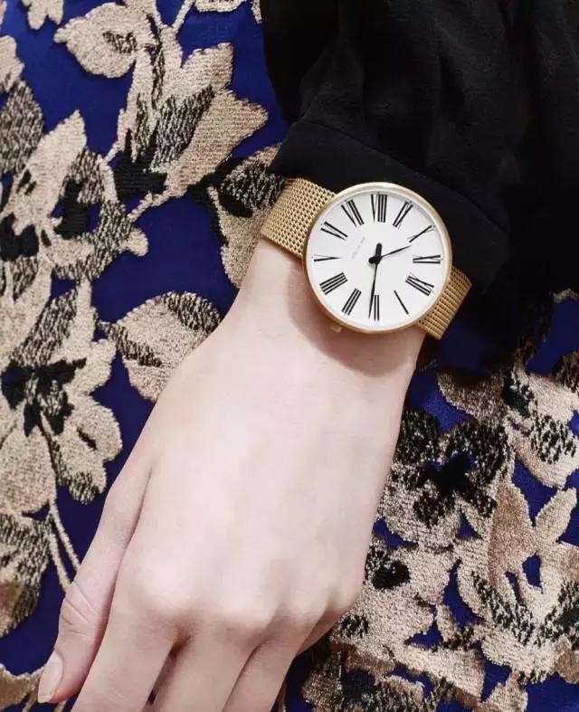 不搞块够屌的表，小姐姐怎么会跟你跑？！