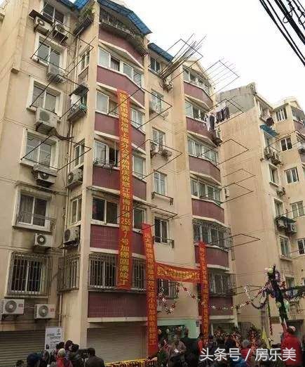 老房子加装电梯出售,老房子安装电梯房价涨多少