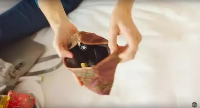 迪丽热巴高圆圆同款双肩包 (迪丽热巴高圆圆同款双肩包哪里买)