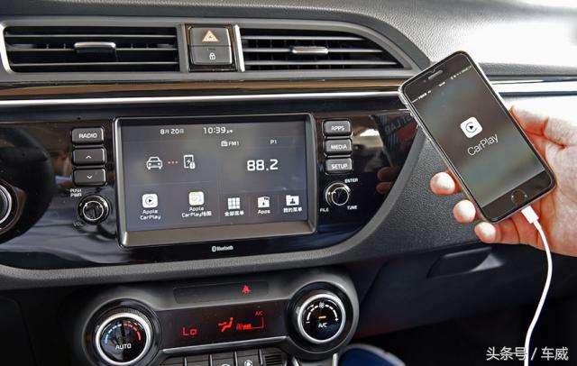 起亚k2跟起亚kxcross的区别,起亚kxcross比k2怎样