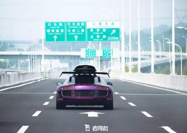 开辆超跑去*藏西**！最后看看几百万的奥迪R8破成啥样了？