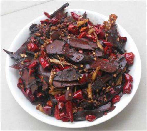 分享一个简单实用的腊味猪蹄、猪头肉、猪内脏做法