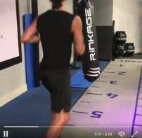 伊布回归曼联！9号变10号！大家激动哭了，只有一个球迷吓哭了