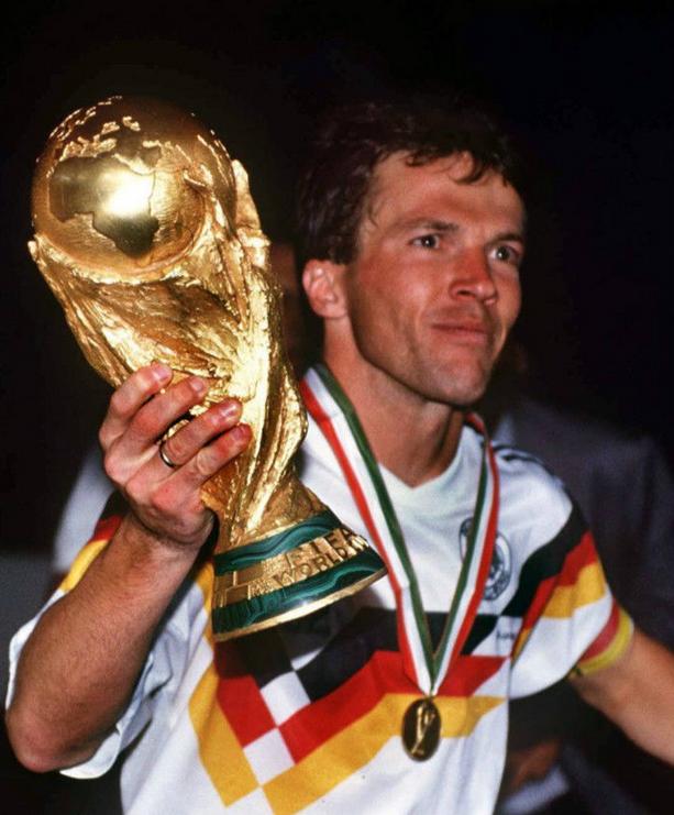 历届世界足球先生得主,世界足球先生历届排名大揭秘