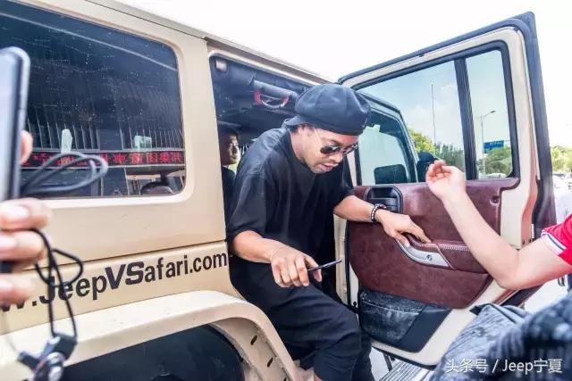 jeep牧马人纪录片,jeep牧马人撒哈拉2017