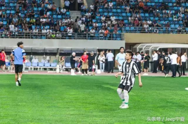 jeep牧马人纪录片,jeep牧马人撒哈拉2017