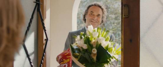 鉴影|49岁的主人公怀孕了，女儿吓懵，老公问：爸爸是谁！