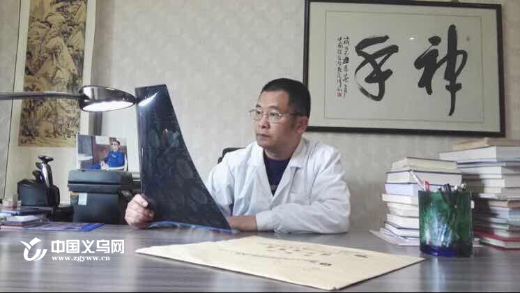 空军上校回家乡义乌创业开诊所传扬“仁心爱人”