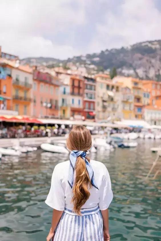 去旅游拍的风景照怎么发朋友圈,怎么给朋友圈的旅游照点评