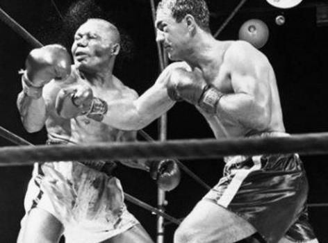 梅威瑟四场告捷视频,马西亚诺梅威瑟