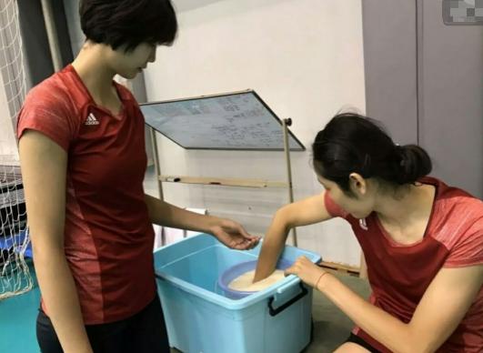 朱婷发型遭吐槽,朱婷遭郎平训斥