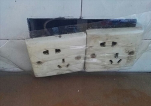 墙插座松动怎么处理,墙上插座松动接触不良怎么办