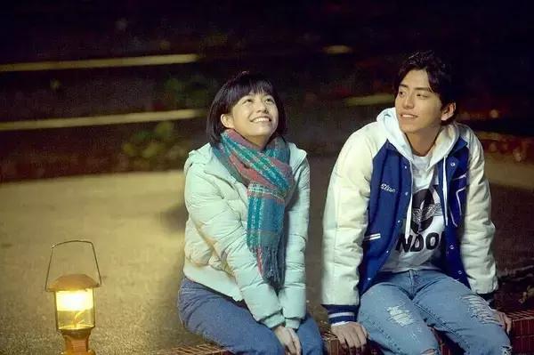 朋友圈高情商秀恩爱句子,微信朋友圈秀恩爱情话文案