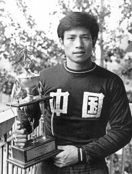 国足2-3败沙特出线堪忧,国足1到4惨败