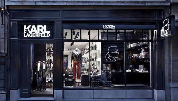 versace2020春夏米兰成衣时装走秀,2017米兰时装周versace大秀