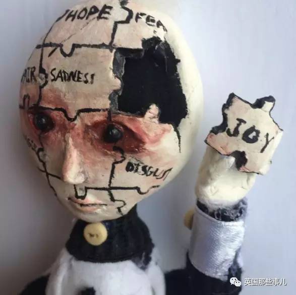 12岁，他用两年时间，做出这一整系列暗黑娃娃，有点厉害啊！