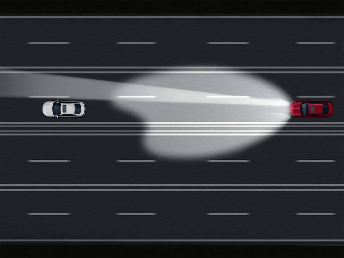 君威矩阵式大灯夜晚启动效果,新款君威大灯多少钱