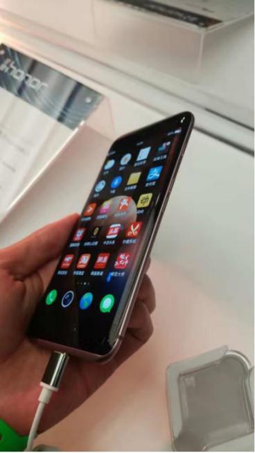 华为最漂亮的曲面屏,华为最好用的曲面屏手机是哪一款