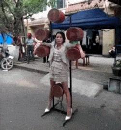 第一次相亲要不要穿高跟鞋,相亲女生第一次穿高跟鞋