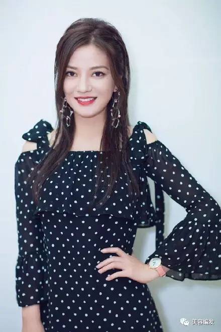 赵薇中餐厅编发,赵薇中餐厅编发视频