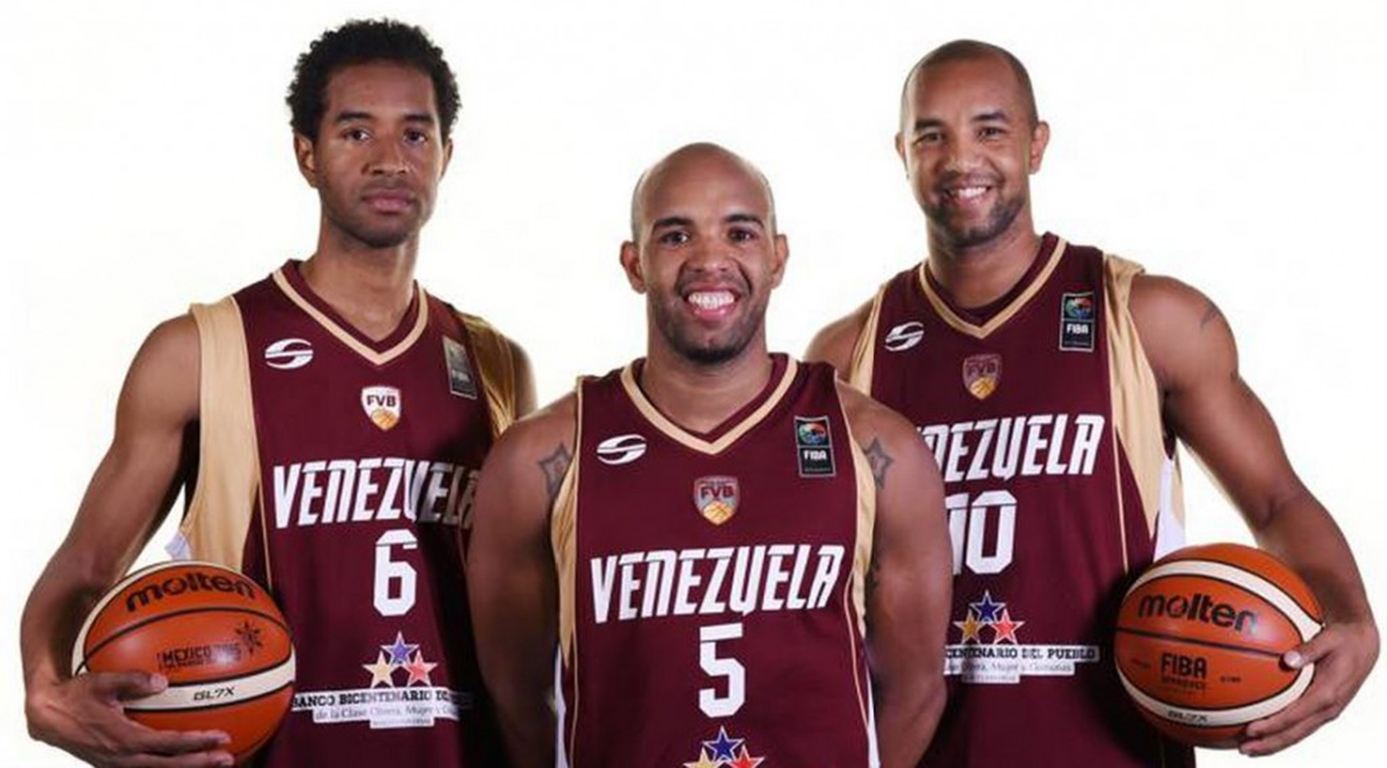 美洲杯科比逆天拉杆,美洲杯科比队内对抗