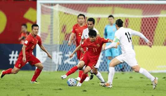 新浪直击中国杯国足0-1乌兹,国足乌兹最新消息