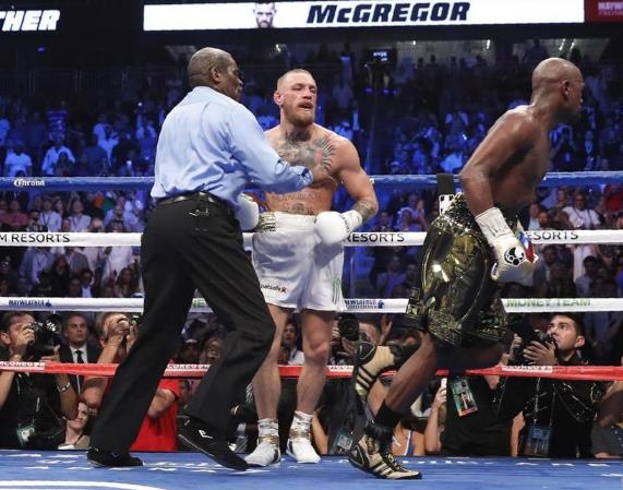 梅威瑟四场告捷视频,马西亚诺梅威瑟