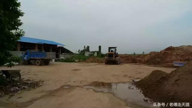 梁中与红中曾合校办学多年~两校原是亲生血缘关系