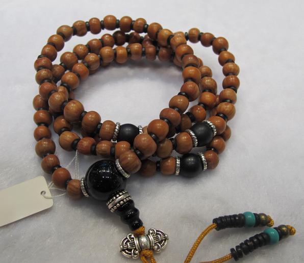 到底是桦木念珠好还是艾草念珠好？