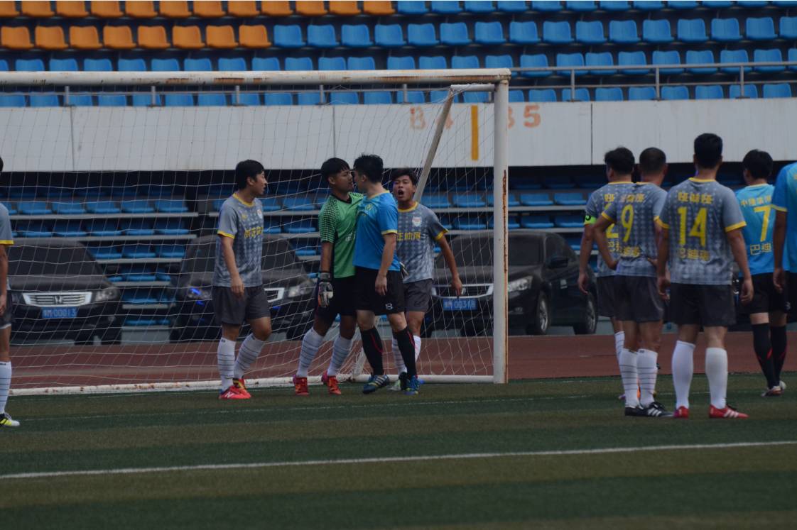 生死大战一触即发,生死交锋激烈战争一触即发