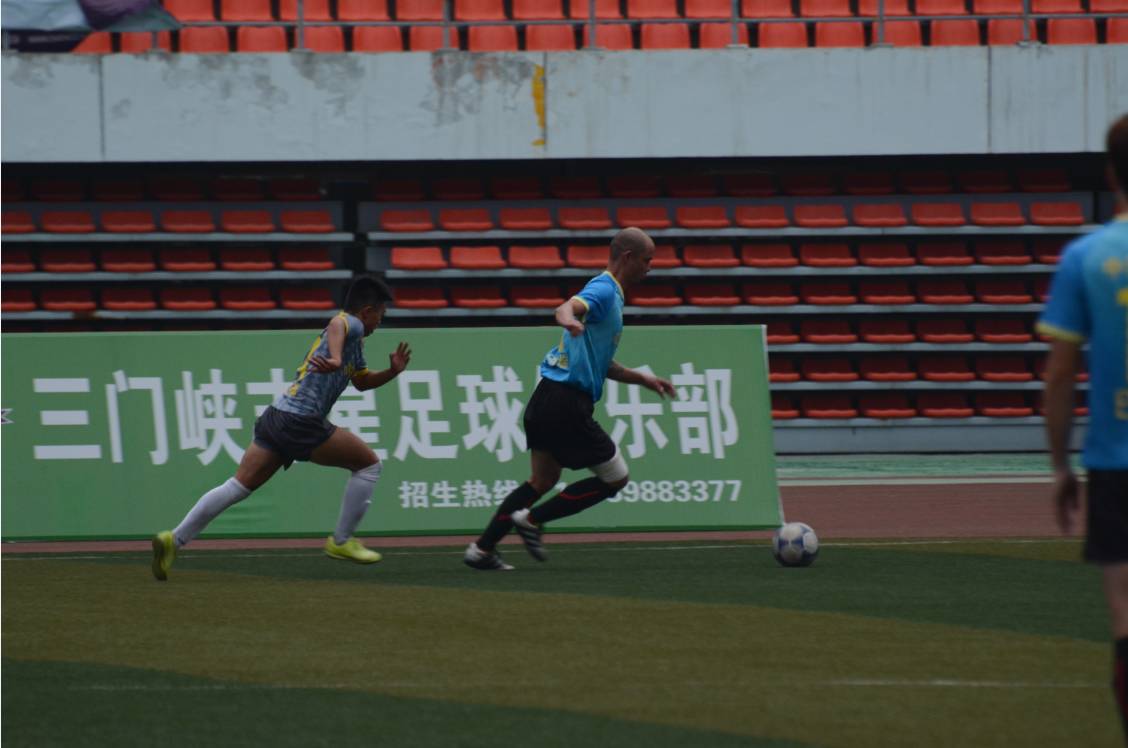 生死大战一触即发,生死交锋激烈战争一触即发