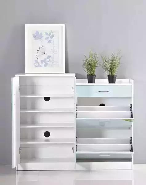 鞋柜正对楼梯有什么忌讳,邻居家的鞋柜正对我家门好吗