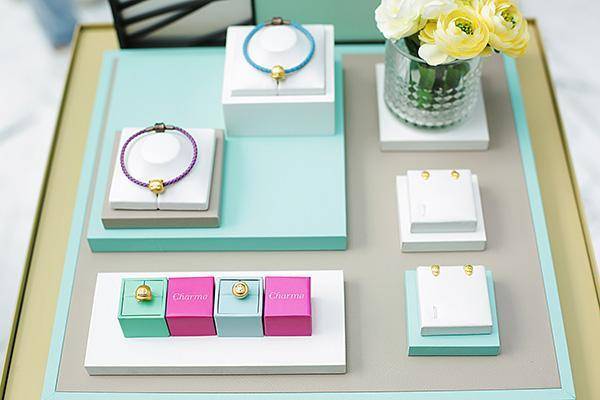 虽然喜欢QQ的一切，但腾讯这条金手链，我真不打算为情怀买单！