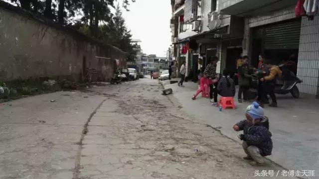 梁中与红中曾合校办学多年~两校原是亲生血缘关系