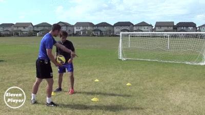 足球高远球技术练习,足球半高球训练方法视频