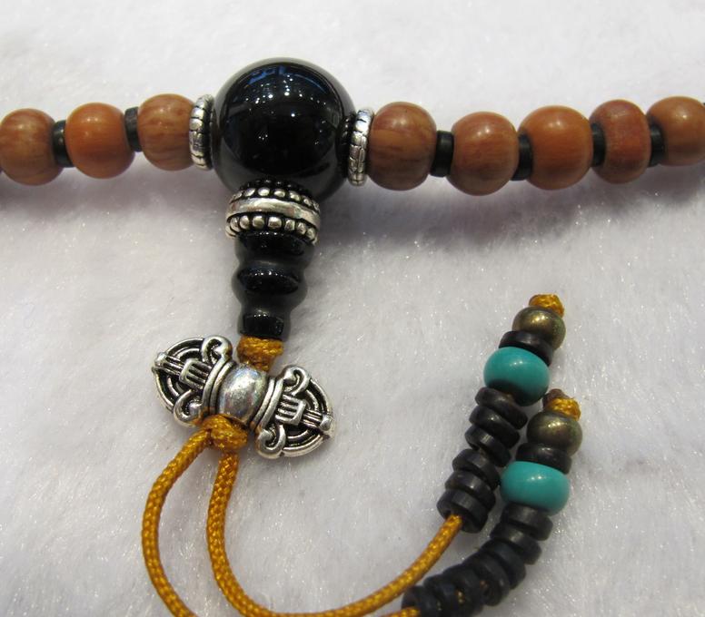 到底是桦木念珠好还是艾草念珠好？