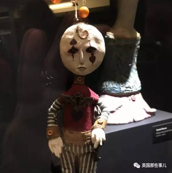 12岁，他用两年时间，做出这一整系列暗黑娃娃，有点厉害啊！