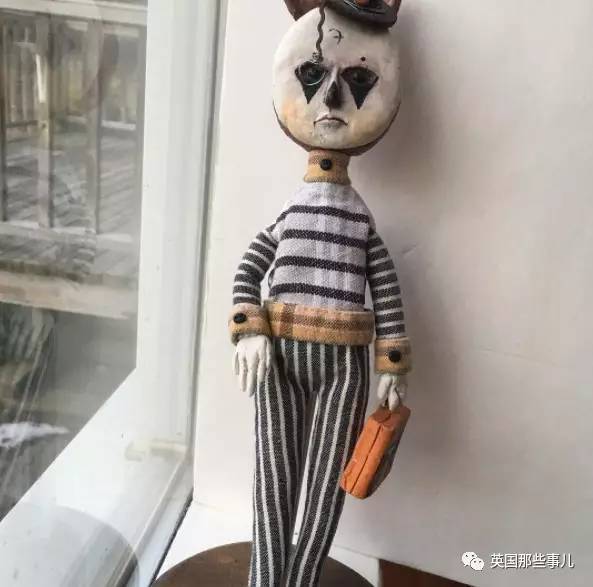 12岁，他用两年时间，做出这一整系列暗黑娃娃，有点厉害啊！