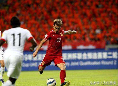 弗格森当初邀请瓜迪奥拉执教曼联,弗格森里皮