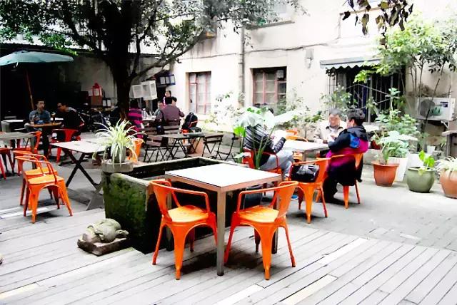 下雨成都周边好玩的地方,成都市下雨哪里室内好耍的
