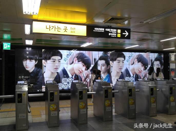 杨幂深情发文感谢粉丝陪伴,杨幂早期微博对于感情的态度