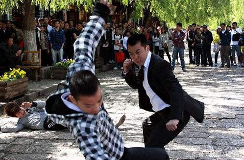 故事连载：一个女人的江湖（二十六、我再问一次，还不还钱？）