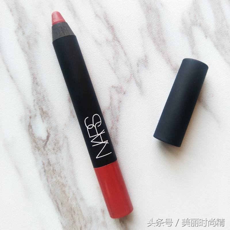 秋冬可以当口红打底的好用唇膏,秋冬必入眼影唇膏