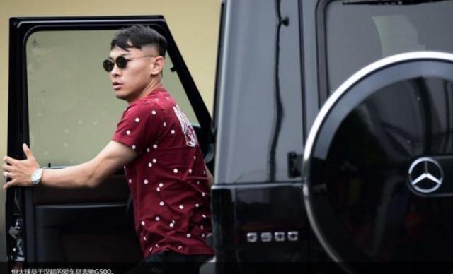 2021年国足座驾大盘点,国足豪车视频