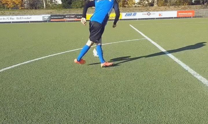 梅西过人技巧教学,梅西穿裆过人技巧